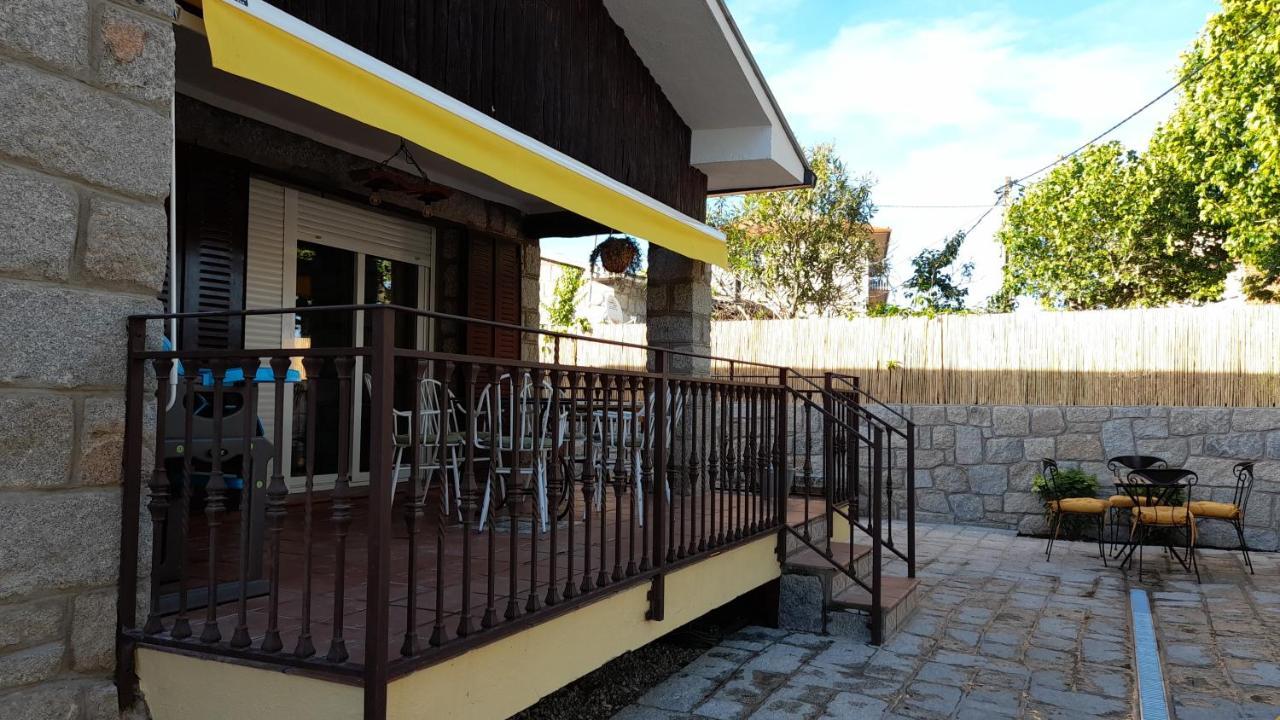 Casa rural El Abuelo Arturo Becerril de la Sierra Exterior foto